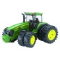 Bruder Ciągnik John Deere 7930 z bliźniaczymi oponami 03052