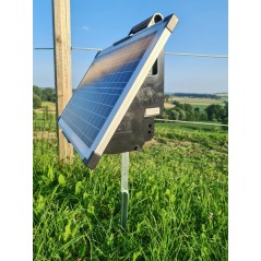 Elektryzator solarny TITAN S 4200, dla koni, bydła, owiec i kóz, 4,2 J, Kerbl 